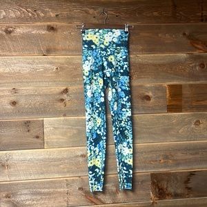 Aerie Offline Goals 3D High-Waisted 7/8 Floral Legging Size XS New Blue